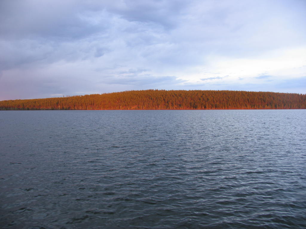 Pipestone Lake Lodge 